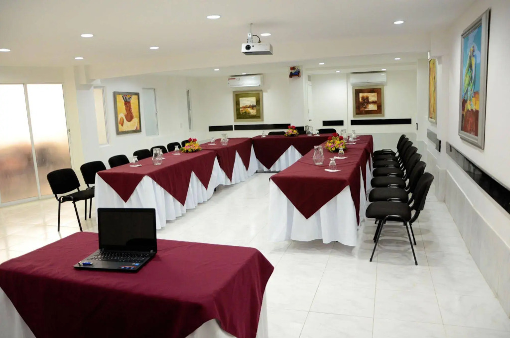 Hotel Karlo By GHO Hoteles