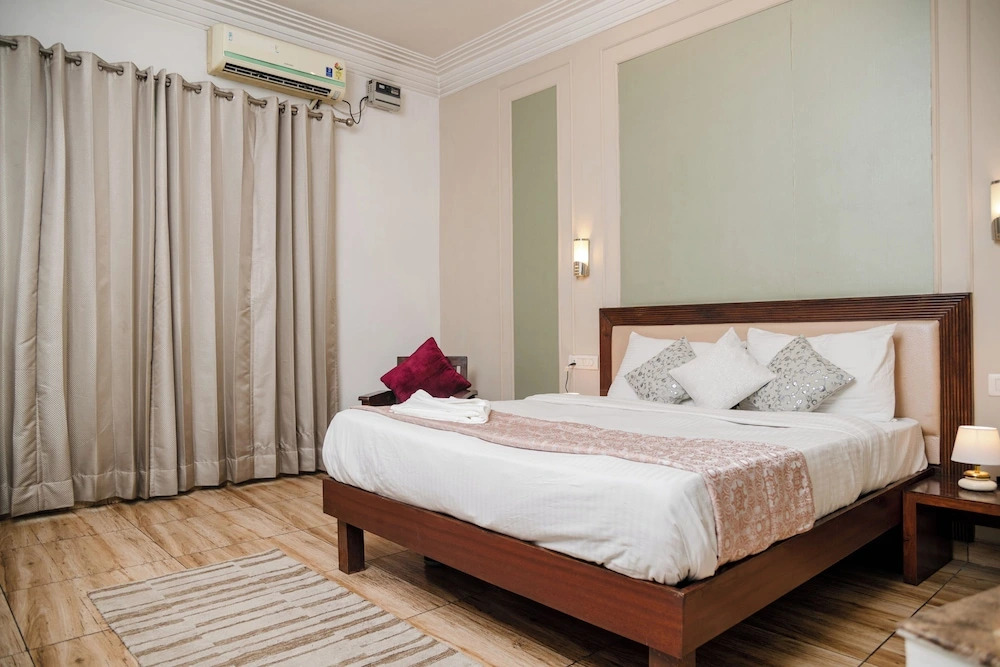 Vamsor Heights Gurgaon Near Huda Fortis & Max
