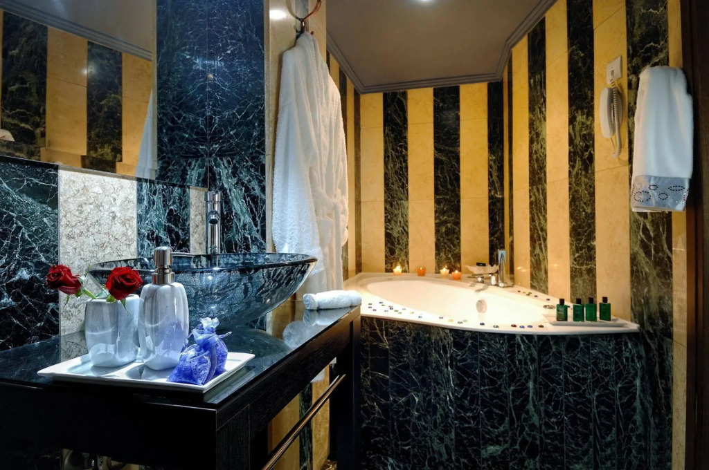 Civitas Suites Hotel