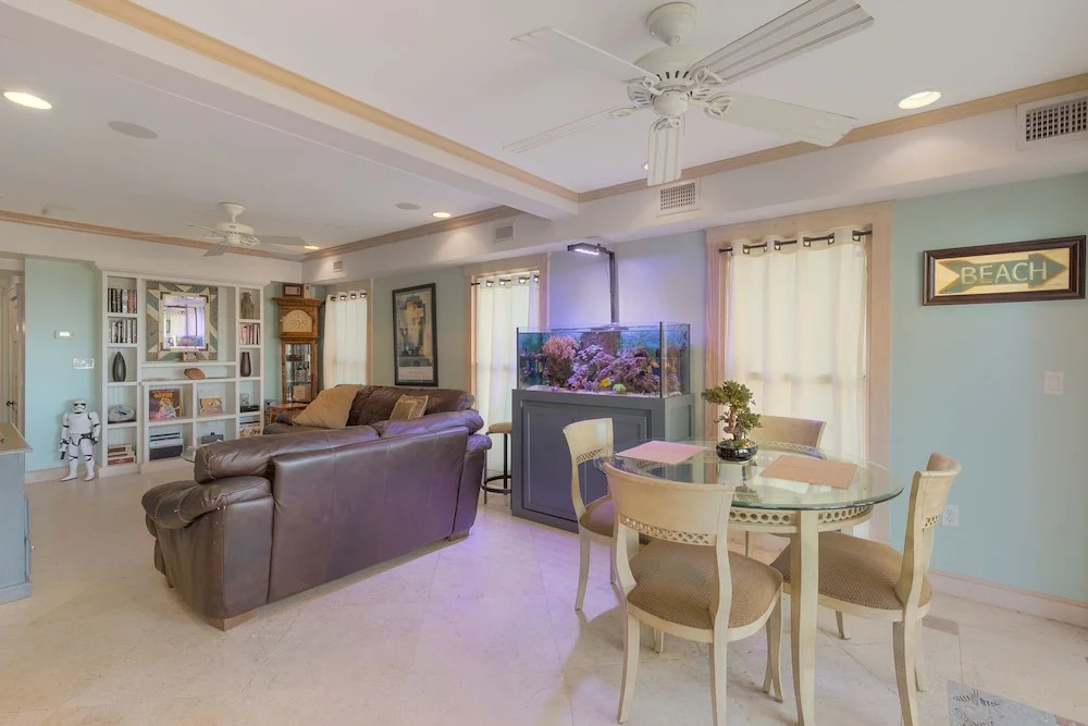 Ground Floor Near the Beach - Sleeps 6 - 2 Bedroom