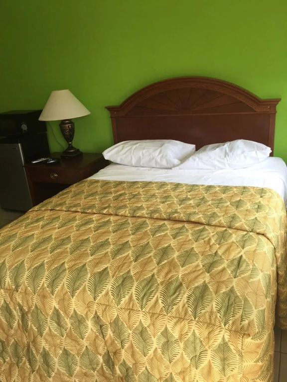 Green Acres Motel