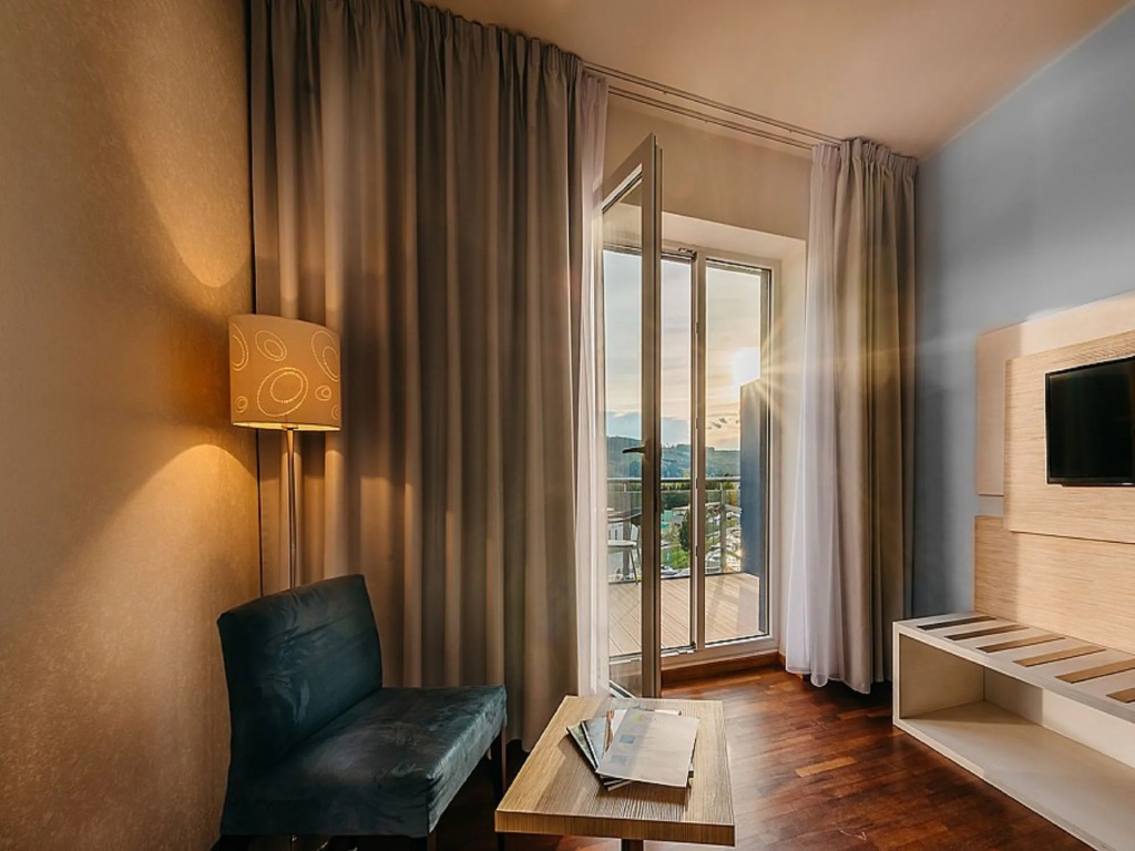 Maximus Resort