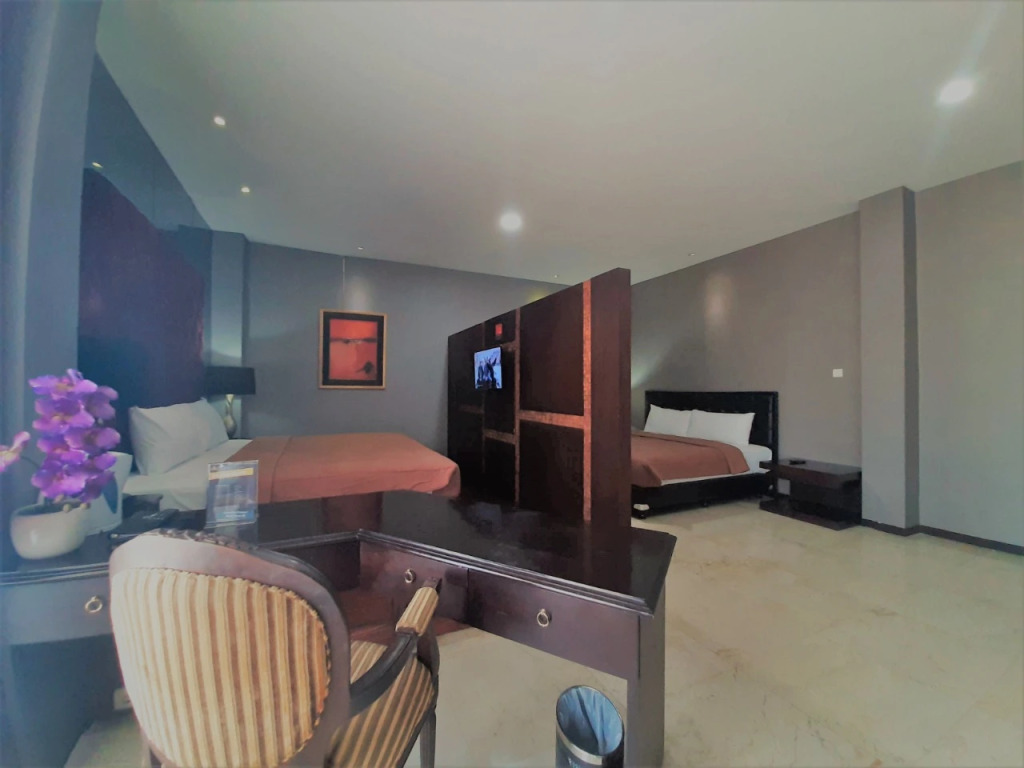The Palais Dago Hotel