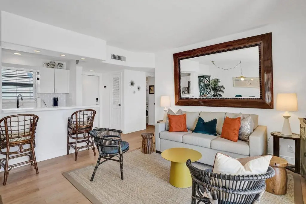 Fort Lauderdale Yacht and Beach Club 209