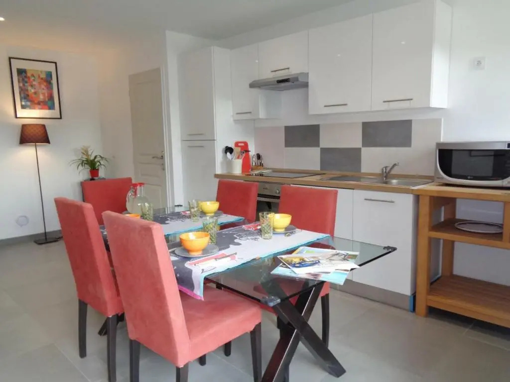 Maison cosy avec jardin dans les Monts du Lyonnais - FR-1-496-174