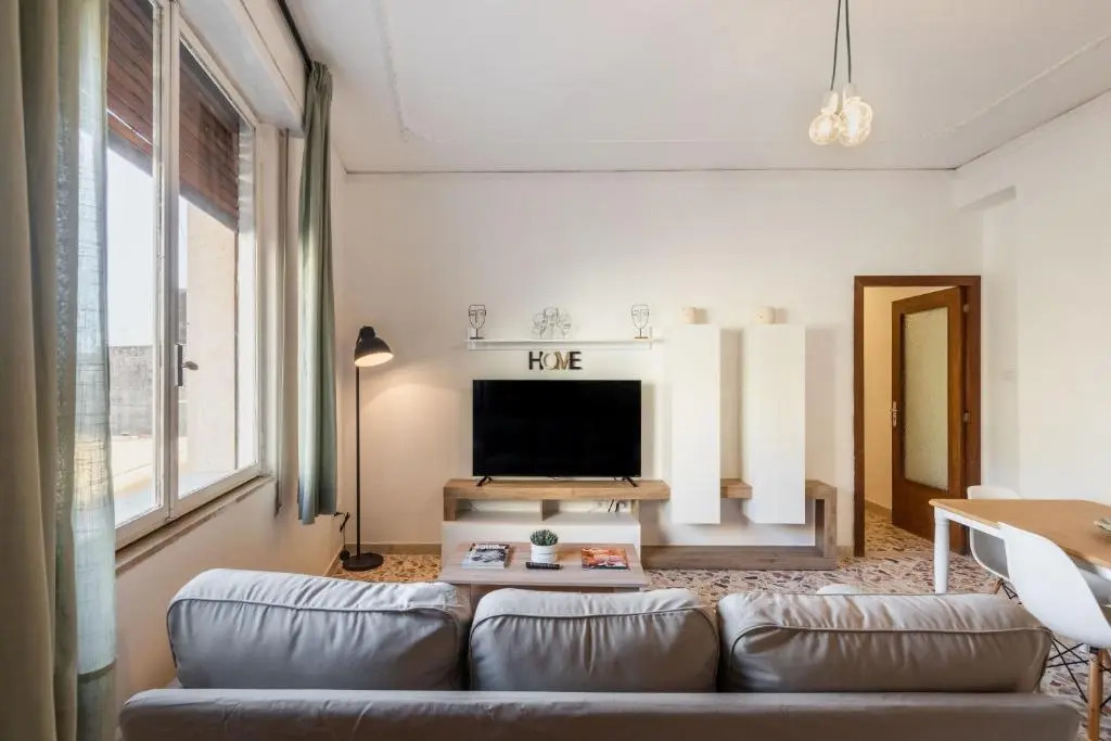 Trigona 4 Apartment