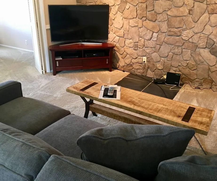 Racing Horse Ranch and Guest House with Golf