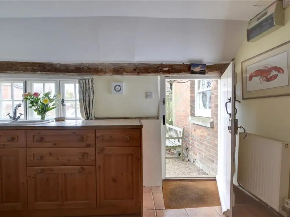 Spacious and Bright Accommodation Full of Original Beams and Antique Furniture
