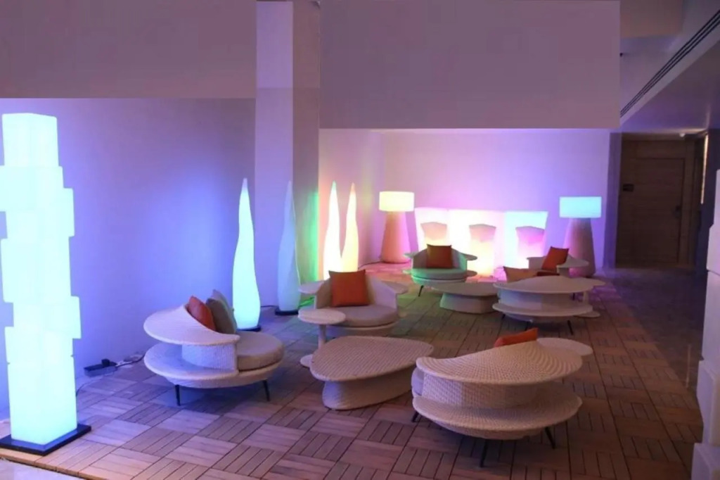 Udman Greater Noida By Ferns N Petals