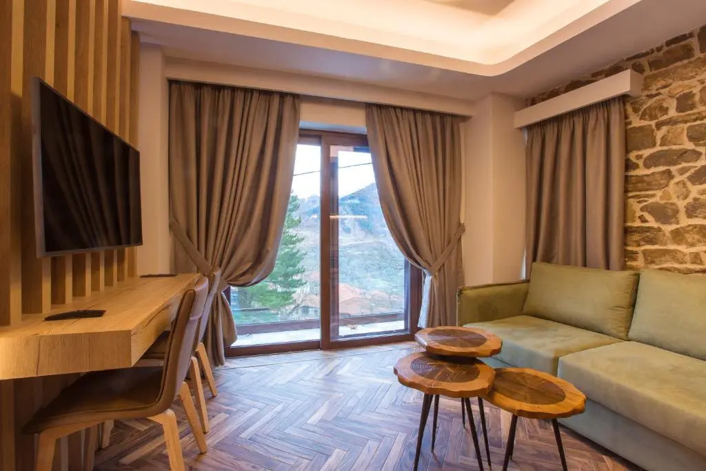 Adryades Luxury Apartments