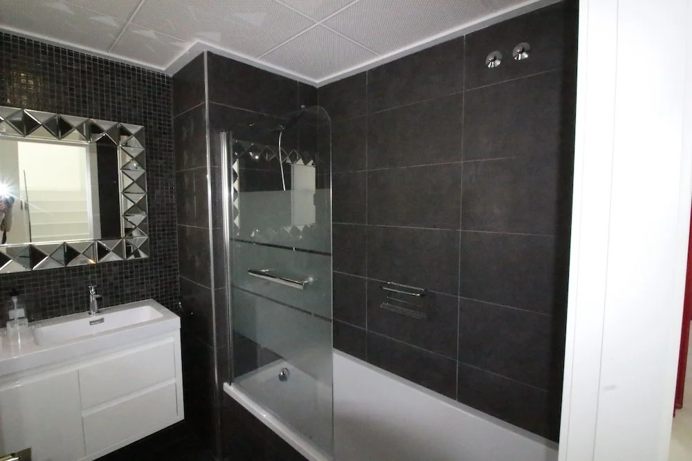 Villa con piscina Activa28