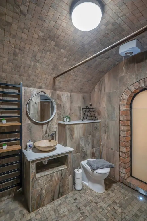 Stylish 2 Bed Flat-free Parking