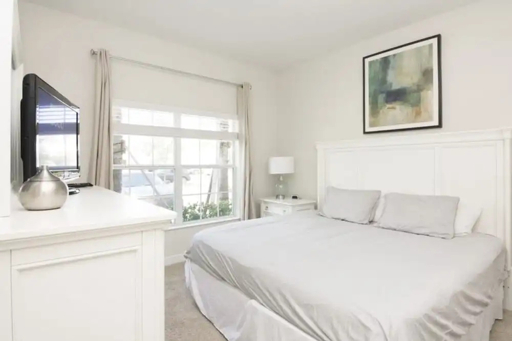 Storey Lake 4807