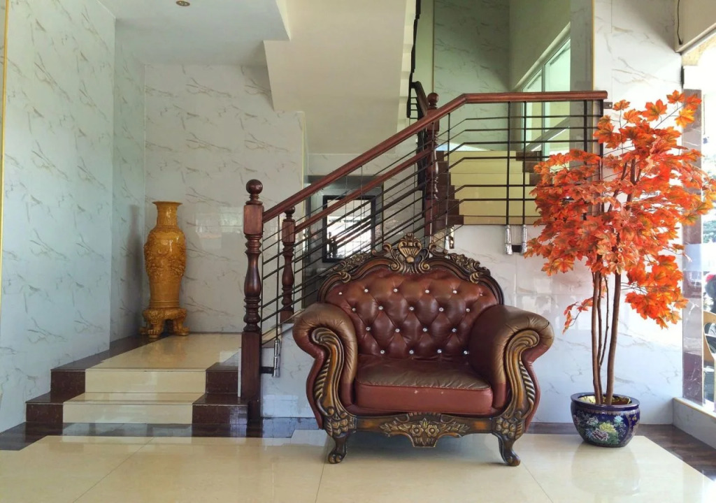 Cindy Kelly Hotel