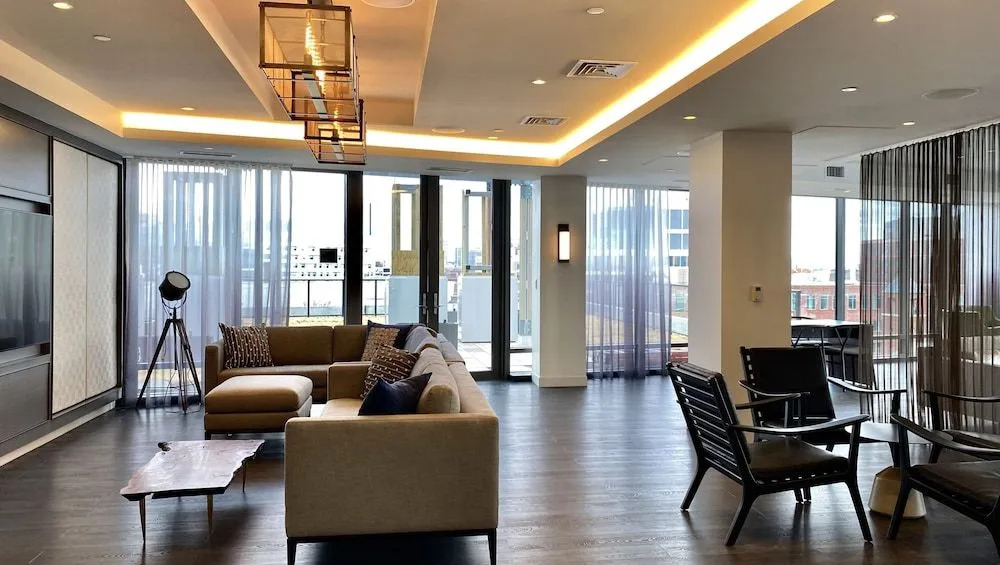 Pelicanstay in Central Square Cambridge