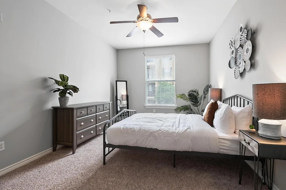 Uptown Dallas Apartments