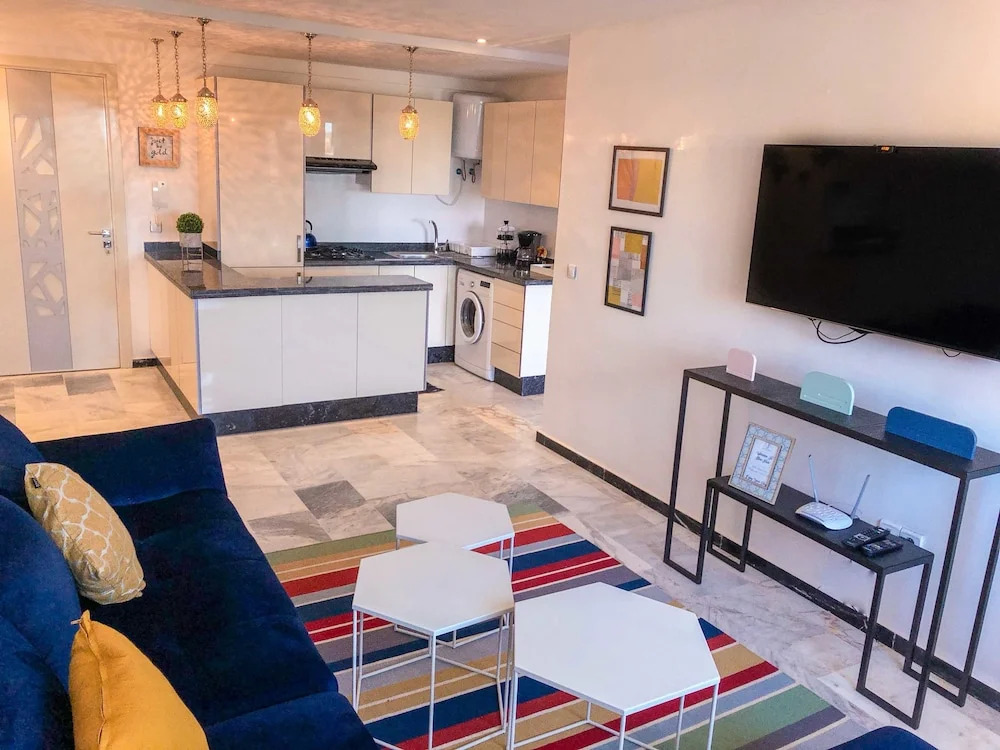 Foch Apartment