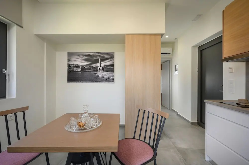 Athina Suites Luxury Suites Near The Sea Platanias