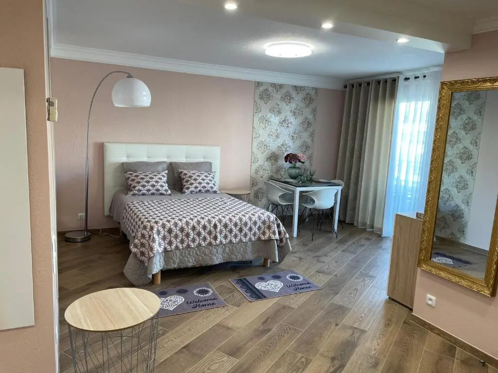 Studio with Swimming Pool 80 Meters Near the Beach (Adults Only)