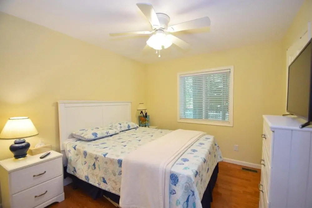 Ocean Pines-moonraker Road 54 3 Bedroom Home by RedAwning