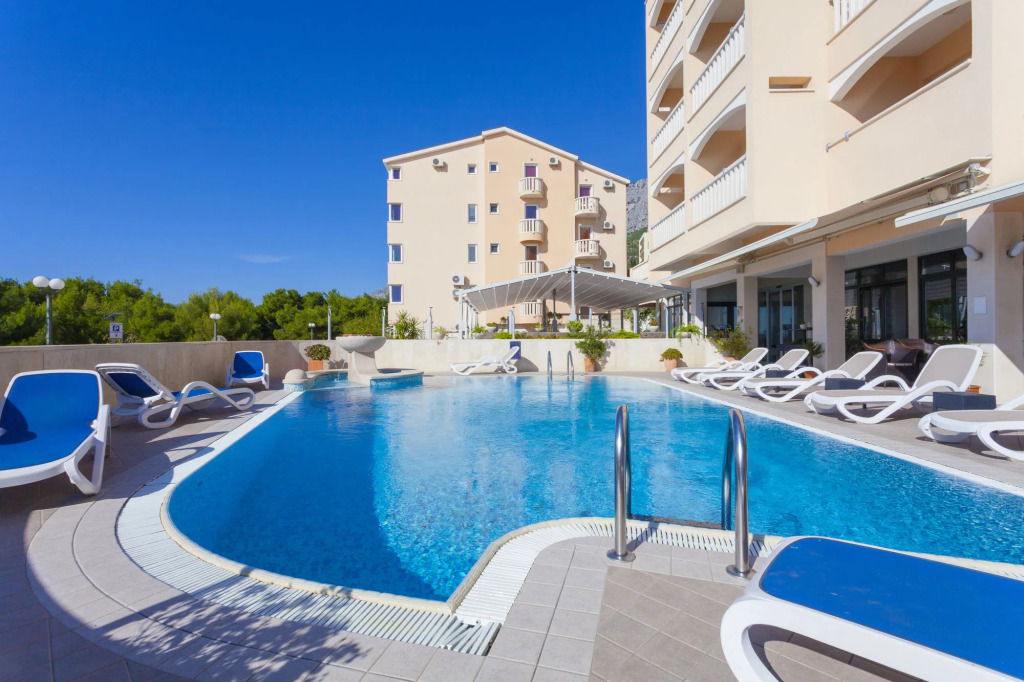 Aparthotel Milenij