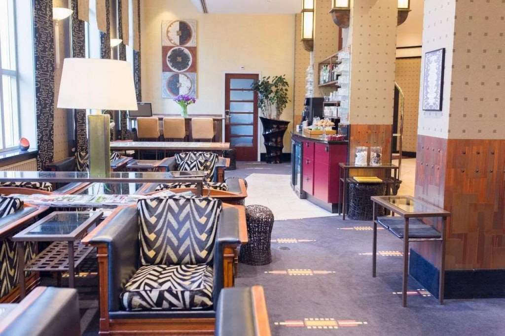 Banks Mansion - Boutique Hotel