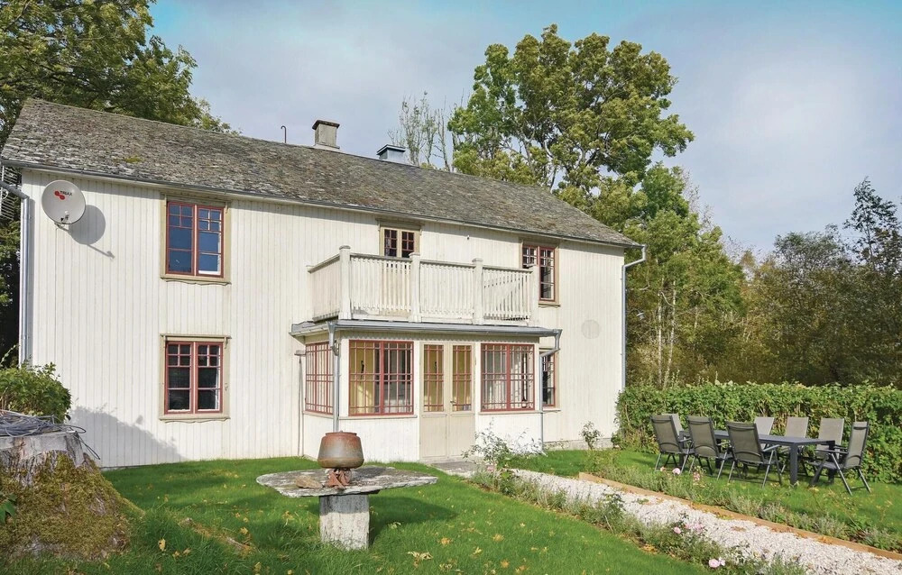 Stunning Home In Mellerud With Wifi
