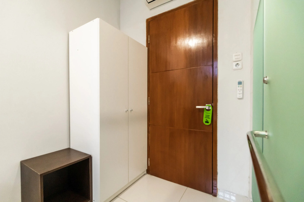 Urbanview Hotel Casa Kota Mangga Besar
