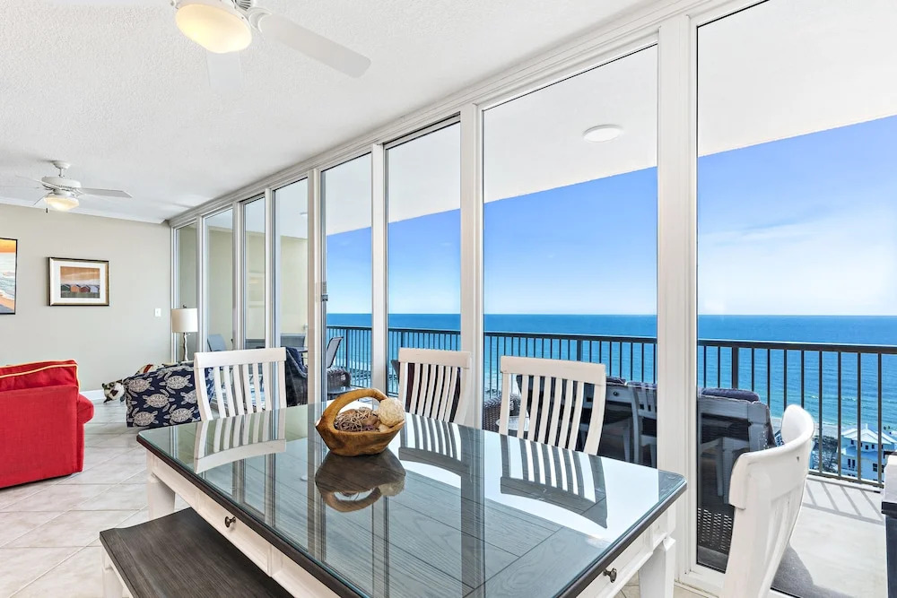 Sanibel Condos by Hosteeva