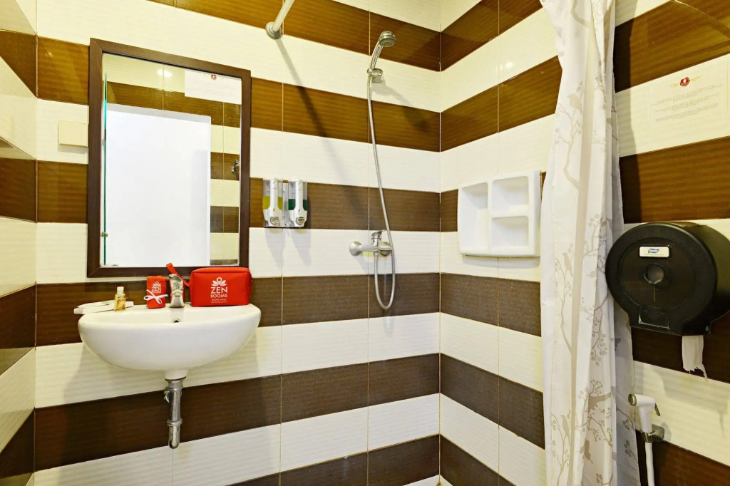 ZEN Rooms Sukaresmi Karang Setra