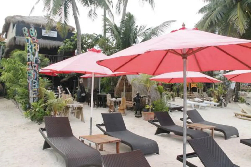 Kaiyana Boracay Beach Resort