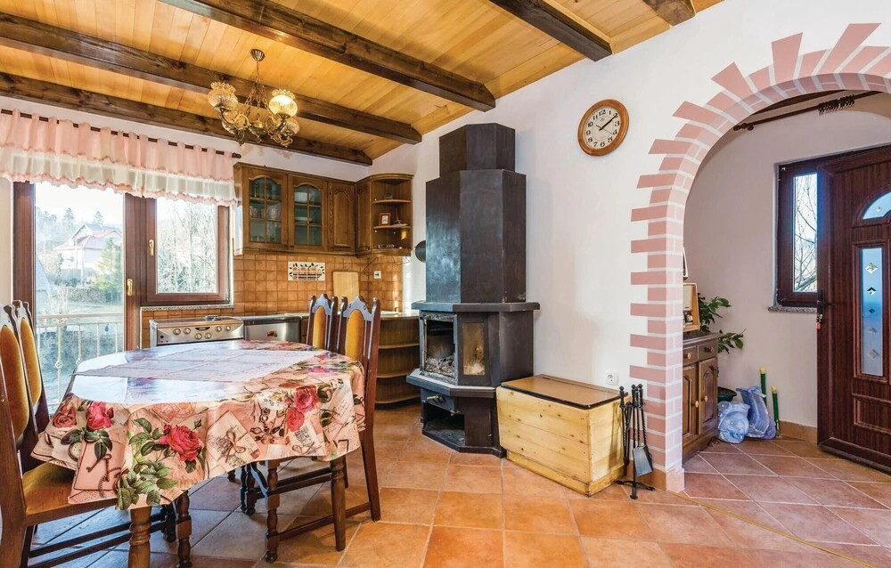 3 Bedroom Nice Home In Fuzine