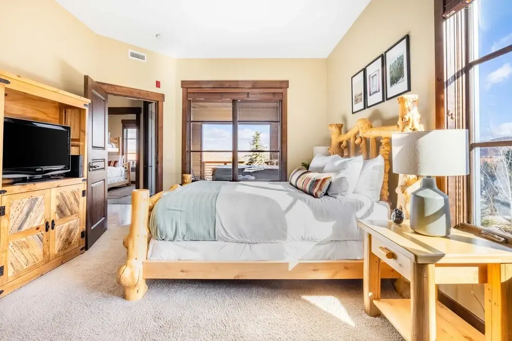 Slopeside By AvantStay Stunning Home w Spa Close To The Slopes