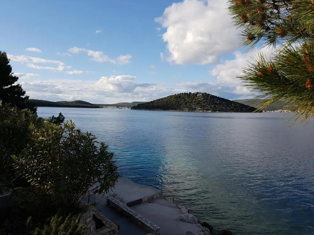Apartments by the sea Rogoznica - 3098