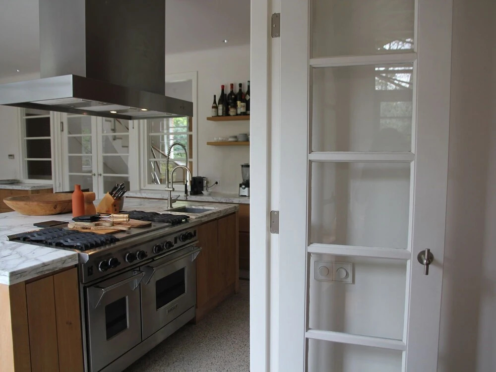 Very Luxurious and Architect-designed Detached Villa Near the Forest and Beach
