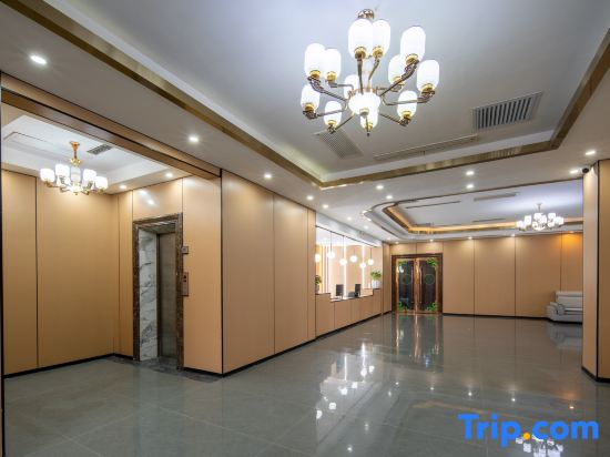 Huanghe Resort Hotel