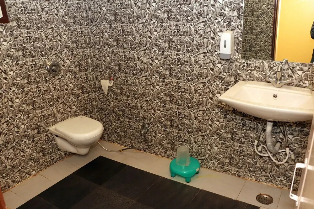 Anroute Stays116- Bade Mahadev Road