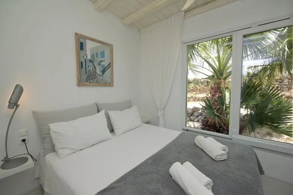 Tatiana Villa & Apartments