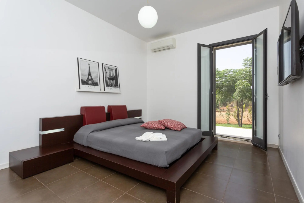 Villa Akos Large Private Pool AC WiFi