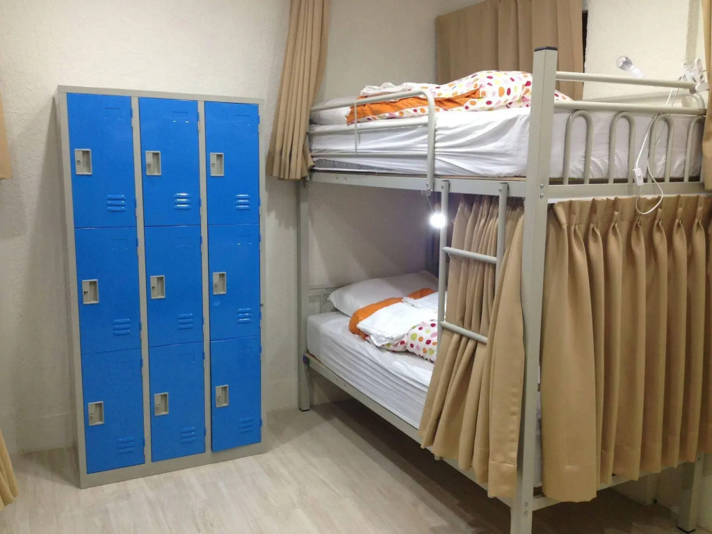 Pineapple Backpackers Hostel