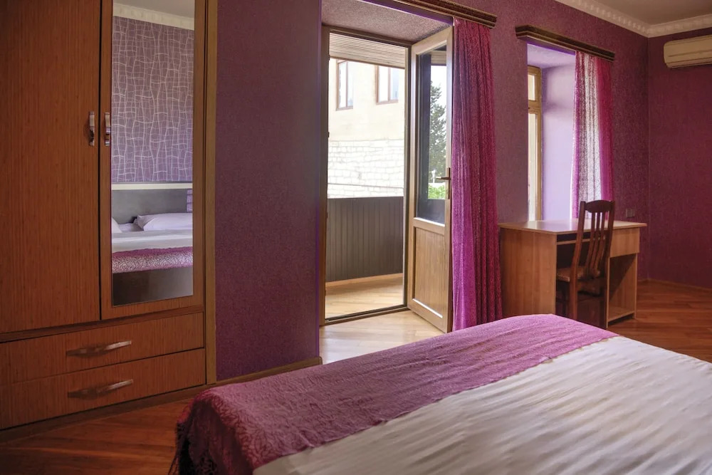 Twin Castle Boutique Hotel