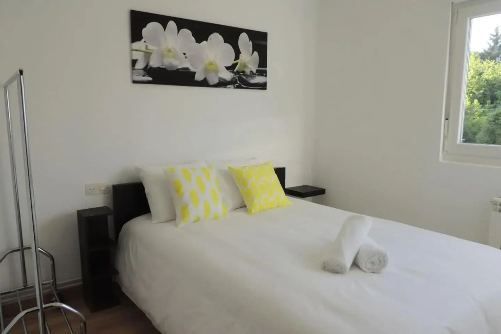 Precioso piso en Oviedo, Parking, Wifi y Netflix By DeLabra Apartments