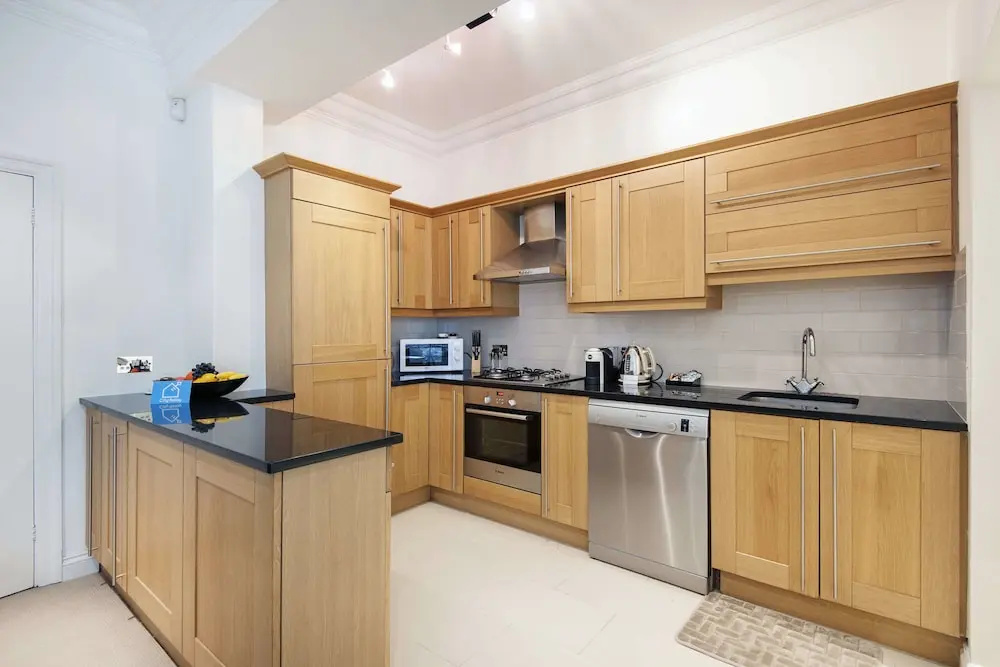 The Earl's Court Square Residence - RNCN