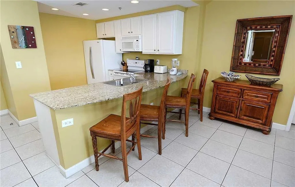 Splash 207 - Two Bedroom Condo