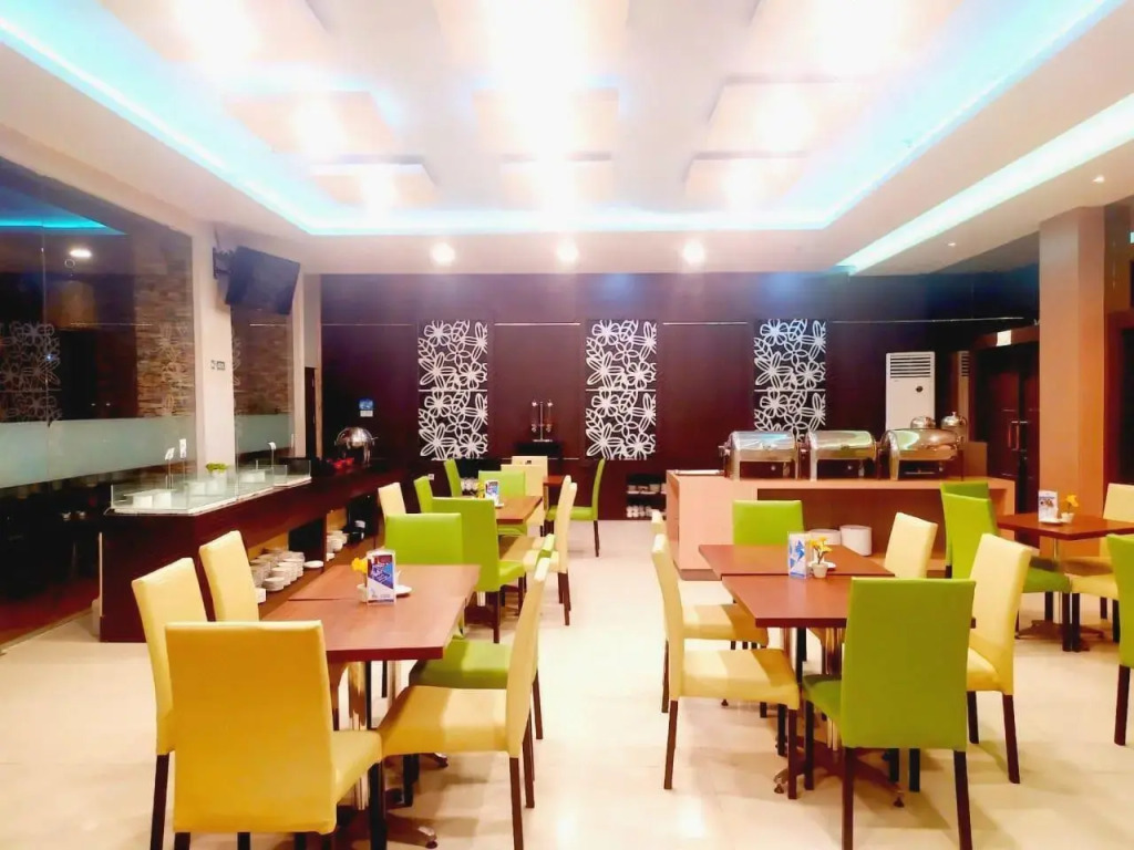 Zenith Hotel