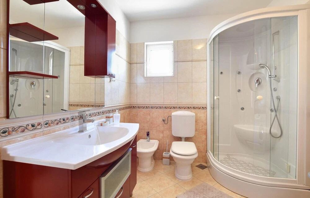 Awesome Home In Solin
