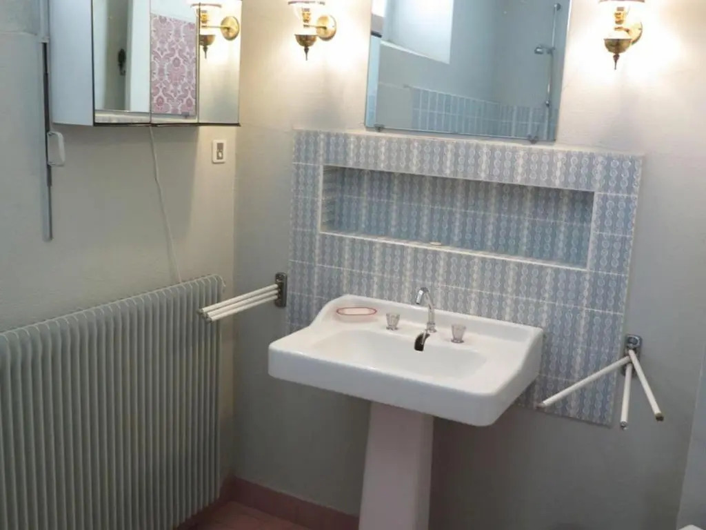 Maison calme avec grand terrain, proche commodités et sites médiévaux - FR-1-582-133