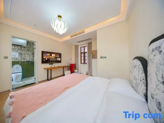 Sanke Bieyuan Homestay (Qingdao Railway Station Catholic Church Branch)