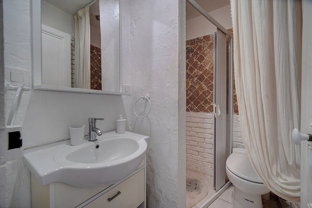 Atypique Appartement 2 Chambres Suquet A2b159
