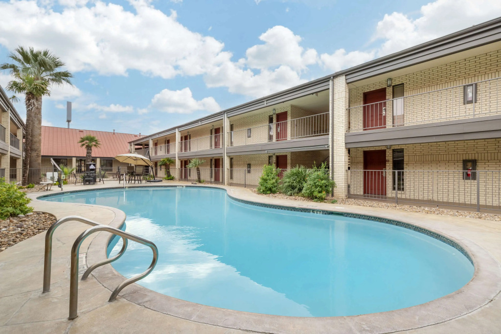 Best Western near Lackland AFB SeaWorld